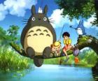 Tororo, ο βασιλιάς του δάσους και των φίλων στην ταινία anime Γείτονας Tororo μου